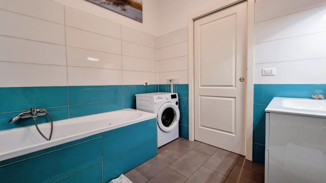 La Casa Dei Leoni Lägenhet Trieste Exteriör bild